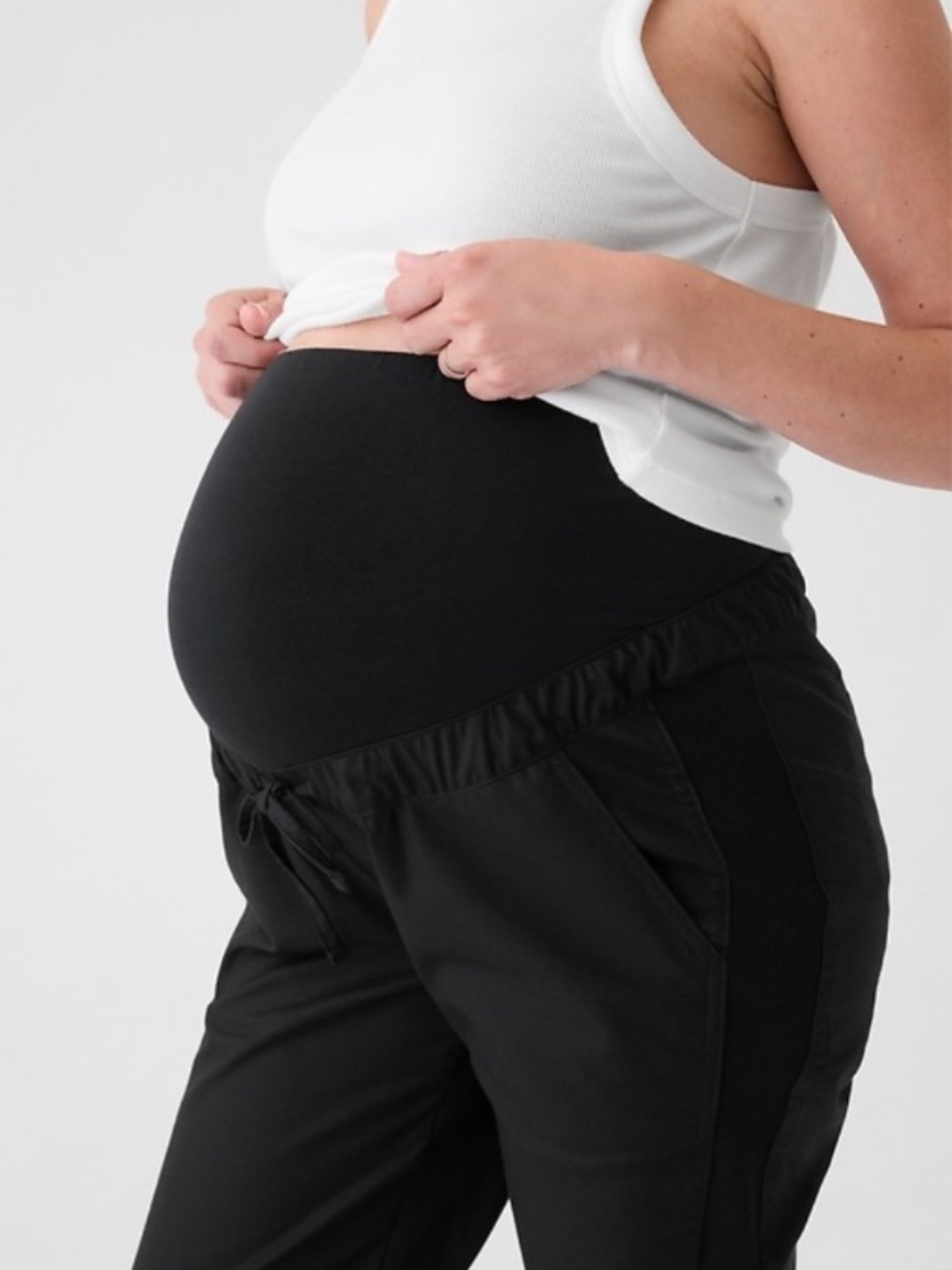 GAP black maternity joggers XS